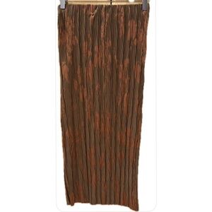 Zara NWOT Accordion Pull On Long Skirt Rusty Gold S